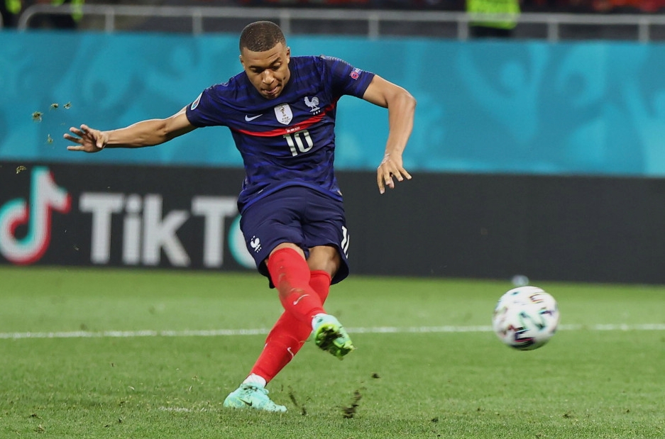 姆巴佩连续三场比赛得分超过持续失利，瑞士队不断突破！